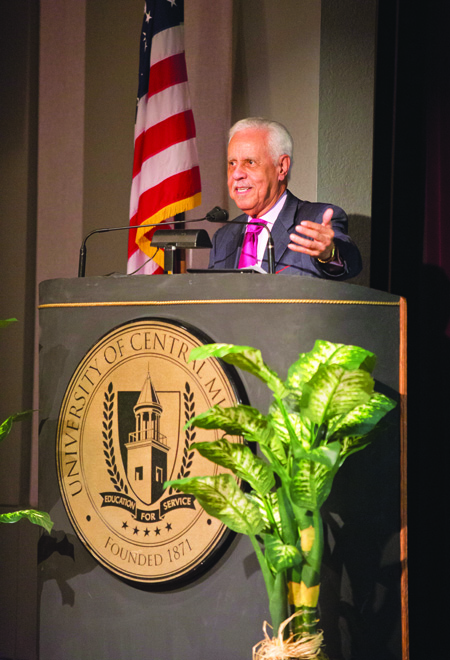 Douglas Wilder, first elected African American governor of the United States, addresses Freedom Scholarship recipients and other guests at the 2013 Freedom Scholarship Dinner on Martin Luther King, Jr. Day. (Photo courtesy of Bryan Tebbenkamp, UCM Media Relations)