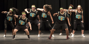 Sigma Kappa and Alpha Tau Omega shoot for a classic Space Jam themed step show.